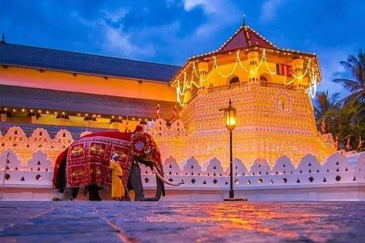Temple Of Tooth Relic
